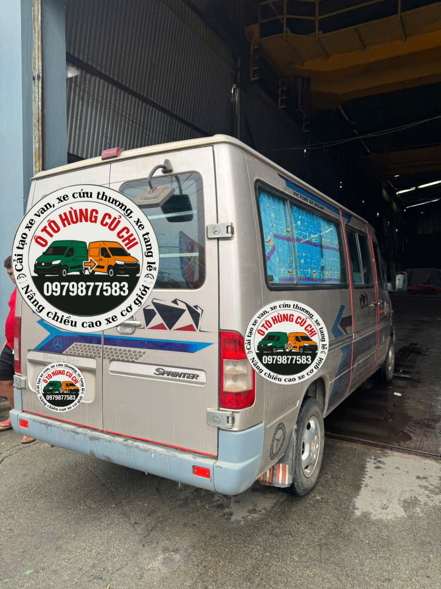Cải tạo xe khách thành xe cứu thương 